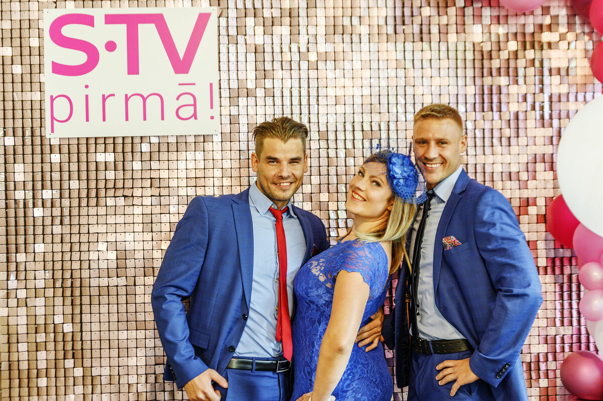Magone Šutoviene, "STV Pirmā!" publicitātes foto no sezonas atklāšanas pasākuma Magone Šutoviene, "STV Pirmā!" publicitātes foto no sezonas atklāšanas pasākuma