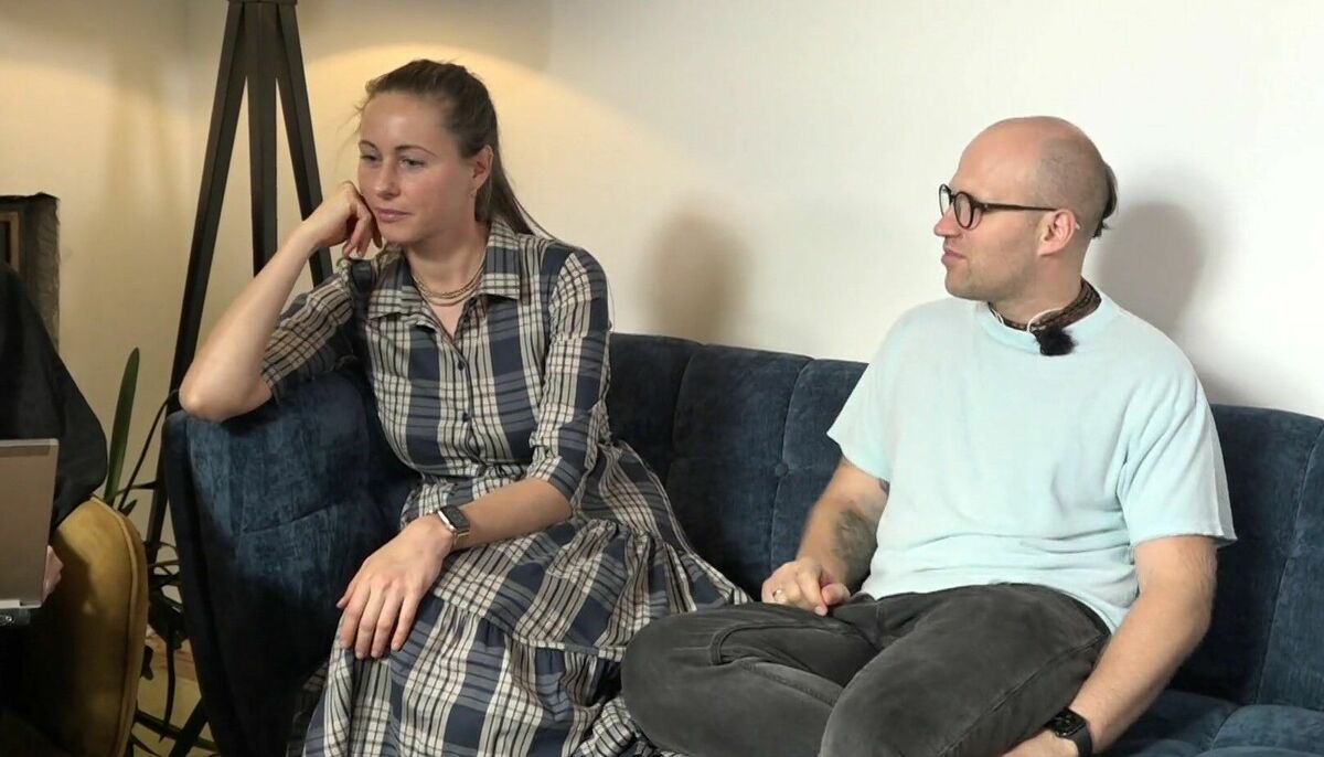 Uģis Kuģis ar sievu Lindu, 360TV šova "Ģimene burkā" ekrānšāviņš Uģis Kuģis ar sievu Lindu, 360TV šova "Ģimene burkā" ekrānšāviņš