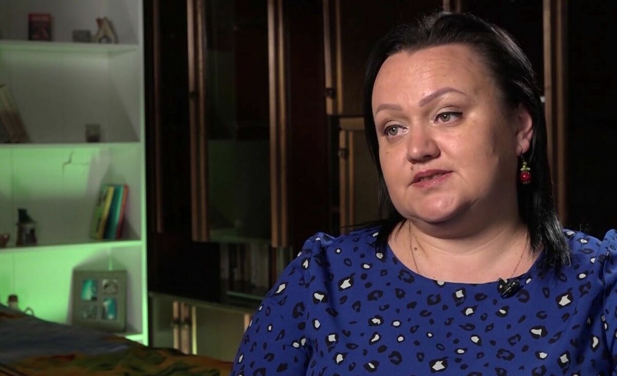 Agrita Bindre - Blumenaua, 360TV realitātes seriāla "Ģimene burkā" ekrānšāviņš Agrita Bindre - Blumenaua, 360TV realitātes seriāla "Ģimene burkā" ekrānšāviņš
