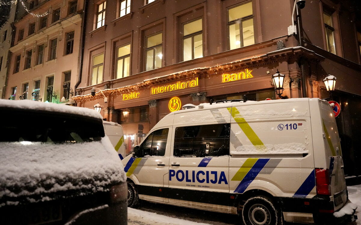 "Baltic International Bank". Policija. Foto: Zane Bitere/LETA "Baltic International Bank". Policija. Foto: Zane Bitere/LETA