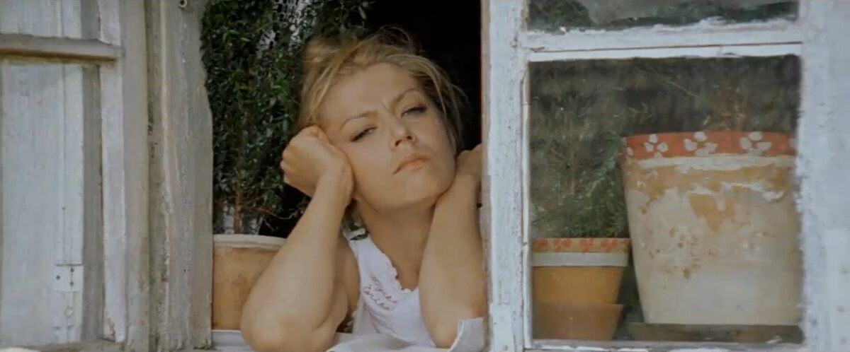 Lilita Ozoliņa filmā "Īsa pamācība mīlēšanā". Foto: Publicitātes Lilita Ozoliņa filmā "Īsa pamācība mīlēšanā". Foto: Publicitātes