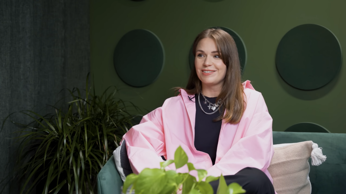 Marta Grigale. Foto: ekrānuzņēmums no video "Māmiņu sarunas ar Gundegu Rozi. #6 Marta Grigale: "Vairs neesmu tā pelīte, kas biju"" Marta Grigale. Foto: ekrānuzņēmums no video "Māmiņu sarunas ar Gundegu Rozi. #6 Marta Grigale: "Vairs neesmu tā pelīte, kas biju""