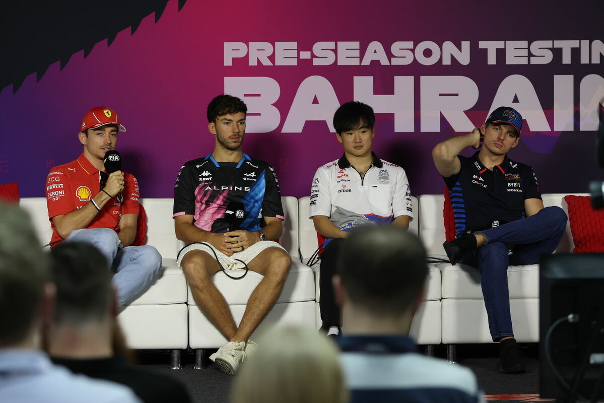 F1 piloti Šarls Leklērs, Pjērs Gaslī, Juki Tsunoda un Makss Verstapens. Foto: EPA/ALI HAIDER/Scanpix F1 piloti Šarls Leklērs, Pjērs Gaslī, Juki Tsunoda un Makss Verstapens. Foto: EPA/ALI HAIDER/Scanpix