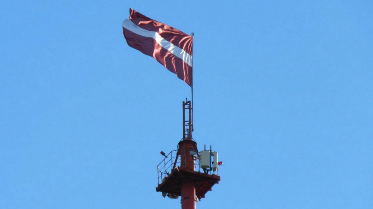 Latvijas karogs. Foto: Sandra Rence/valmieraszinas.lv
