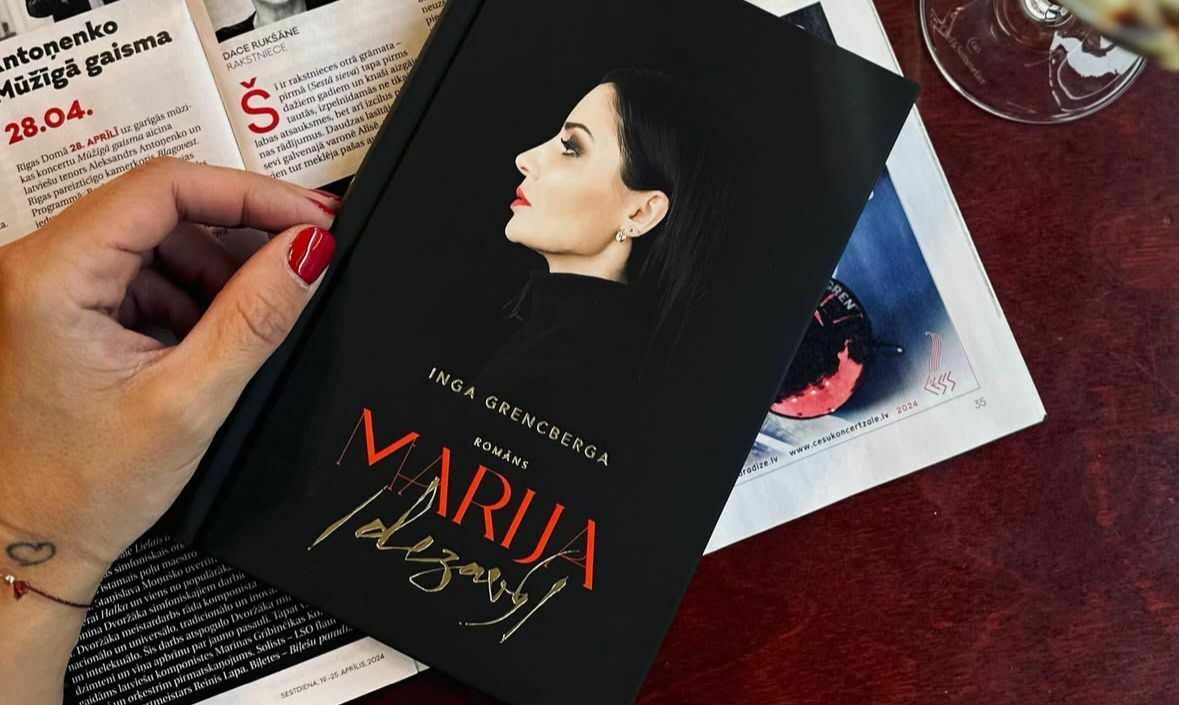 Inga Grencberga uz grāmatas "Marija" vāka. Foto: "Instagram" / @grencberga Inga Grencberga uz grāmatas "Marija" vāka. Foto: "Instagram" / @grencberga