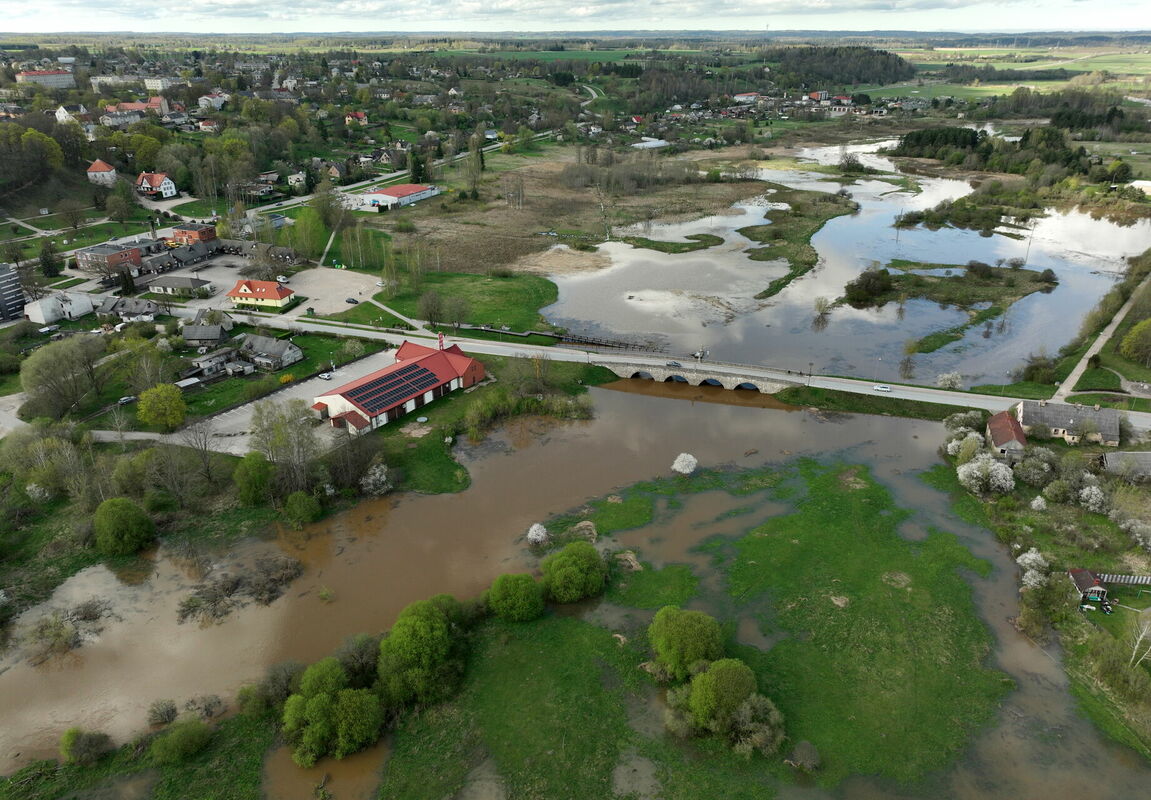 Pārplūdusi Abavas upe pie Kandavas. Foto: Kaspars Nordens/LETA Pārplūdusi Abavas upe pie Kandavas. Foto: Kaspars Nordens/LETA