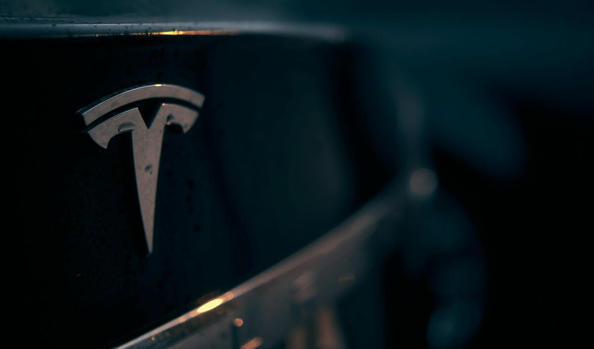 "Tesla" automašīna. Foto: Unsplash "Tesla" automašīna. Foto: Unsplash
