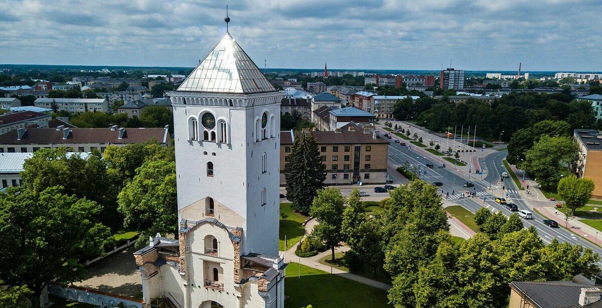 Svētās Trīsvienības baznīca Jelgavā. Foto: www.Jelgava.lv Svētās Trīsvienības baznīca Jelgavā. Foto: www.Jelgava.lv