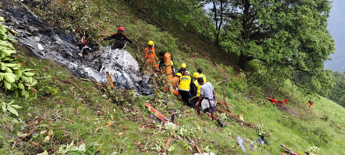 Indijā avarējis helikopters, kas devās uz hindu svētvietu Guptkaši. Foto: Uttarakhand/Scanpix Indijā avarējis helikopters, kas devās uz hindu svētvietu Guptkaši. Foto: Uttarakhand/Scanpix