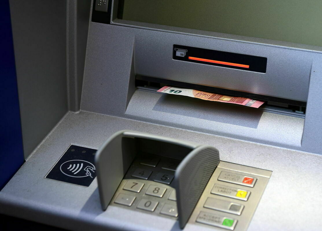Bankomāts. Foto: Ieva Leiniša/LETA Bankomāts. Foto: Ieva Leiniša/LETA