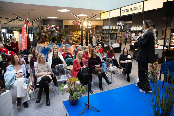 Publicitātes foto Publicitātes foto