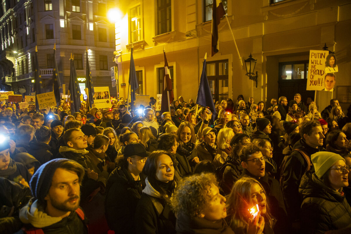 Pie Saeimas notiek protests pret Latvijas izstāšanos no Stambulas konvencijas. Foto: Edijs Pālens/LETA Pie Saeimas notiek protests pret Latvijas izstāšanos no Stambulas konvencijas. Foto: Edijs Pālens/LETA
