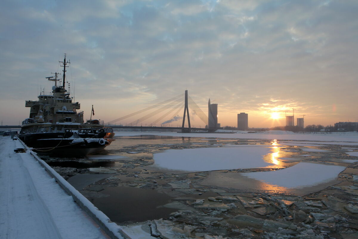 Ledlauzis "Varma" Rīgas pasažieru ostā. Foto: Ieva Čīka/LETA Ledlauzis "Varma" Rīgas pasažieru ostā. Foto: Ieva Čīka/LETA
