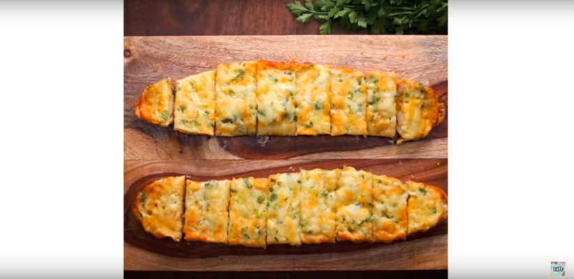 Youtube.com Tasty Ķiploku bagete ar 3 veidu sieriem