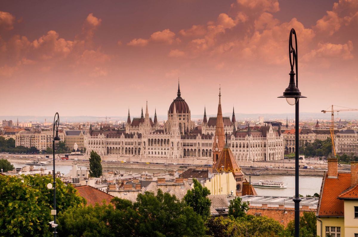 Budapešta, foto by Kate Kasiutich, unsplash.com