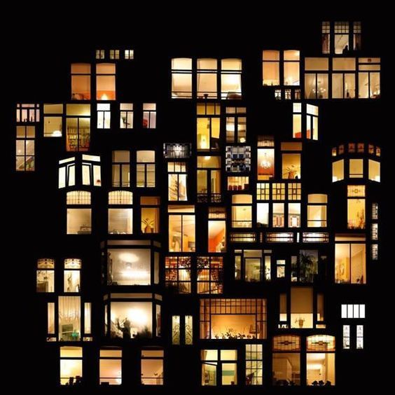 Ēka ar gaišīem logiem, foto - Pinterest