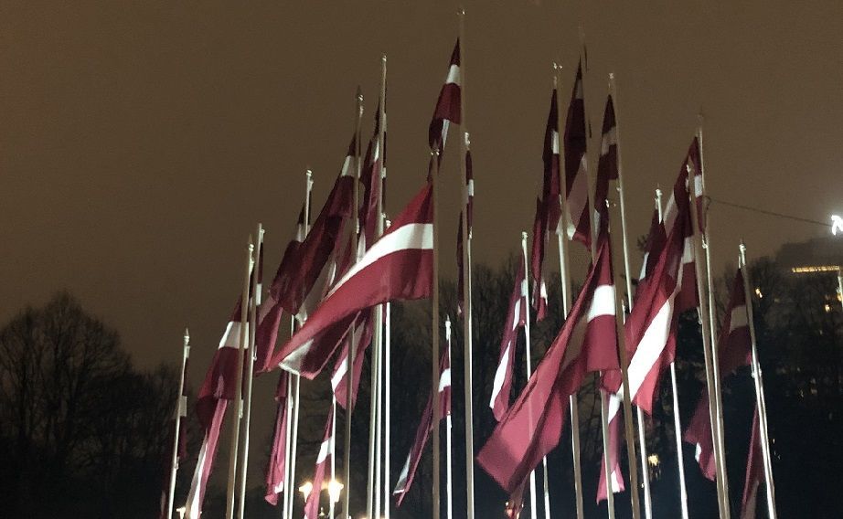Latvijas karogs, foto 1188.lv
