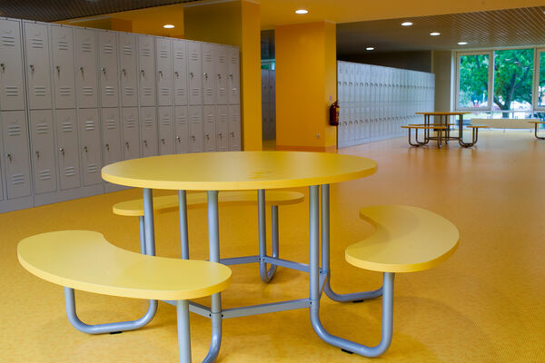 Modernas mēbeles skolai, foto: AJ Produkti