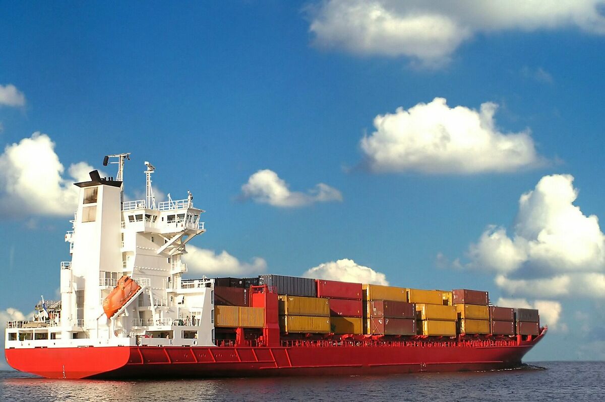 Starptautiskās kravas, jūras konteineri, Image by hectorgalarza from Pixabay 