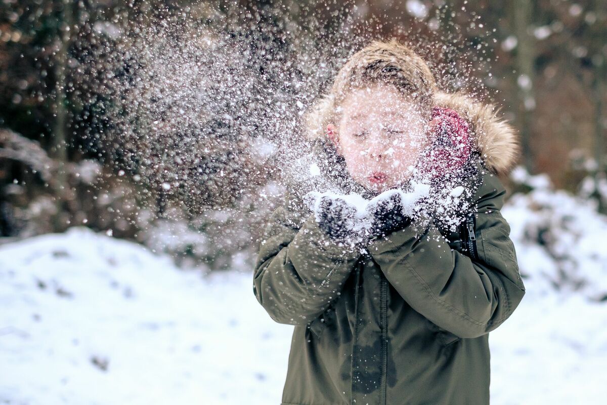 Sniegs, Photo by Til Jentzsch on Unsplash