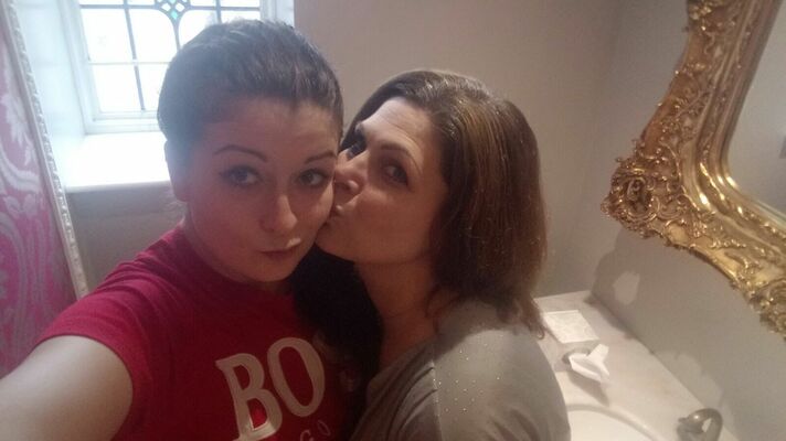 Eva Edža un Rouzija, privātais arhīvs