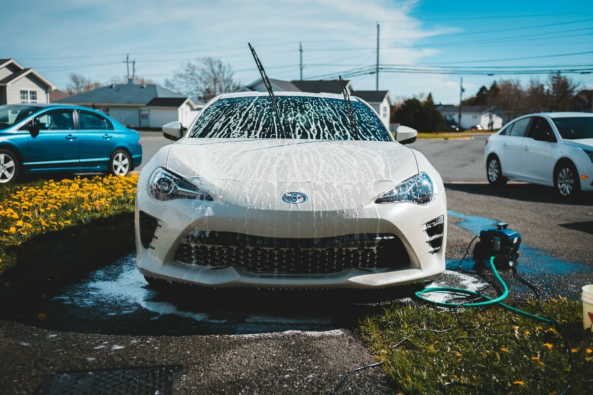 Auto mazgāšana. Foto: pexels.com