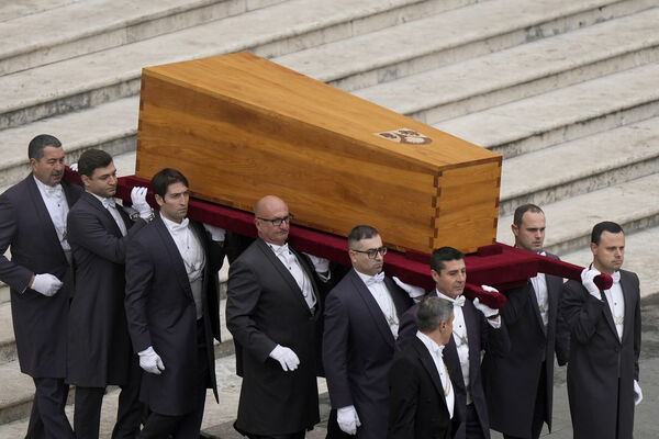 Benedikta XVI bēres Vatikānā. Foto: AP/Scanpix