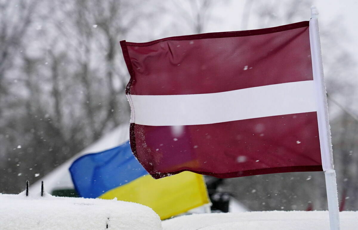 Latvijas karogs. Foto: Paula Čurkste/LETA