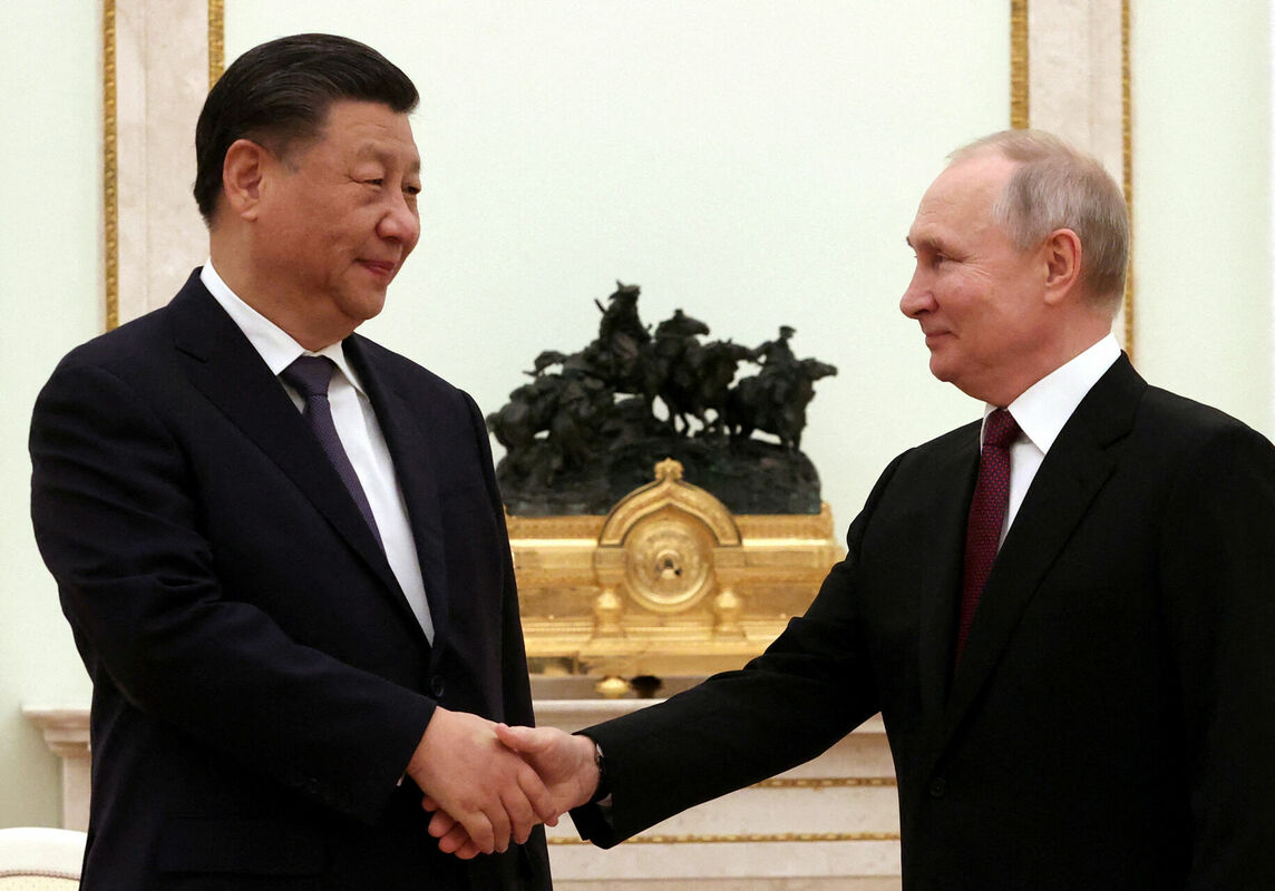 Sji Dzjiņpins un Vladimirs Putins. Foto: Sputnik/Sergei Karpukhin/Pool/Reuters