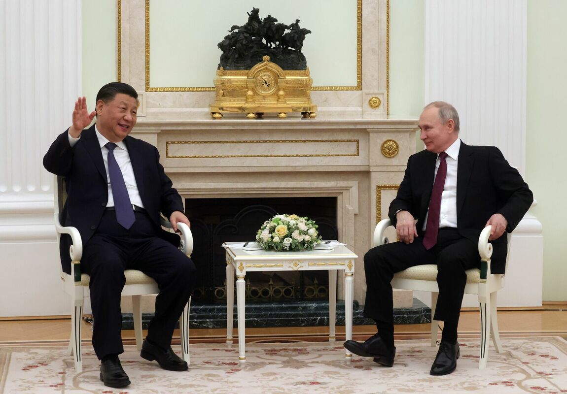 Ķīnas prezidents Sji Dziņpins tiekoties Maskavā ar Krievijas prezidentu Vladimiru Putinu. Foto: AP/Scanpix