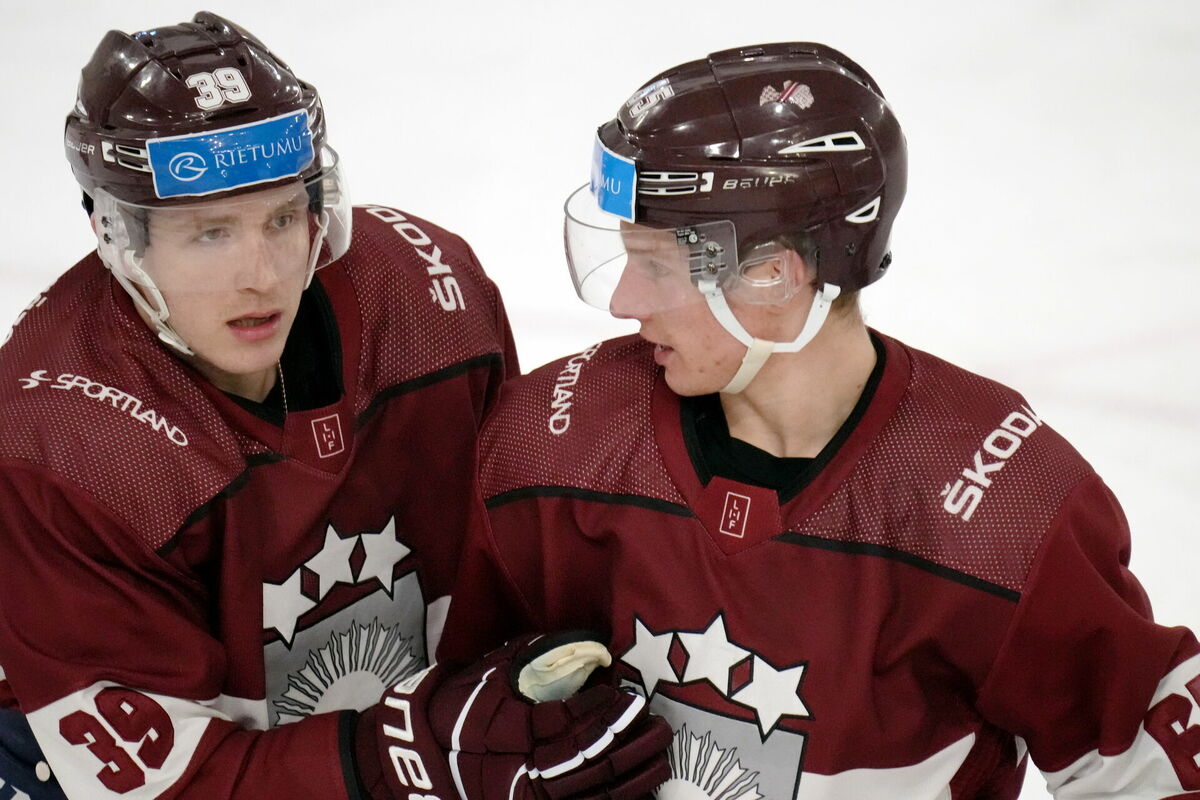 Det latviske hockeylaget begynner forberedelsene til VM med et nederlag mot polakkene