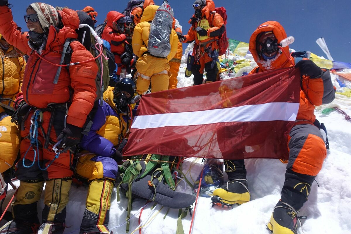 Juris Alberts Ulmanis Everesta virsotnē. Foto: Jurisu/Twitter