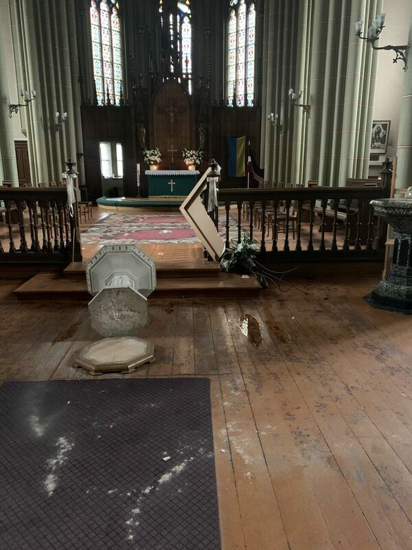 Rīgas Vecā Svētā Ģertrūdes luterāņu baznīca, kurā uzdarbojās vandālis. Foto: Krists Kalniņš/Twitter