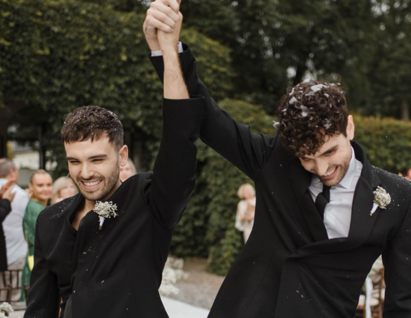 Dankans Lorenss ar vīru Džordanu de Mūru. Foto: itsduncanlaurence/Instagram