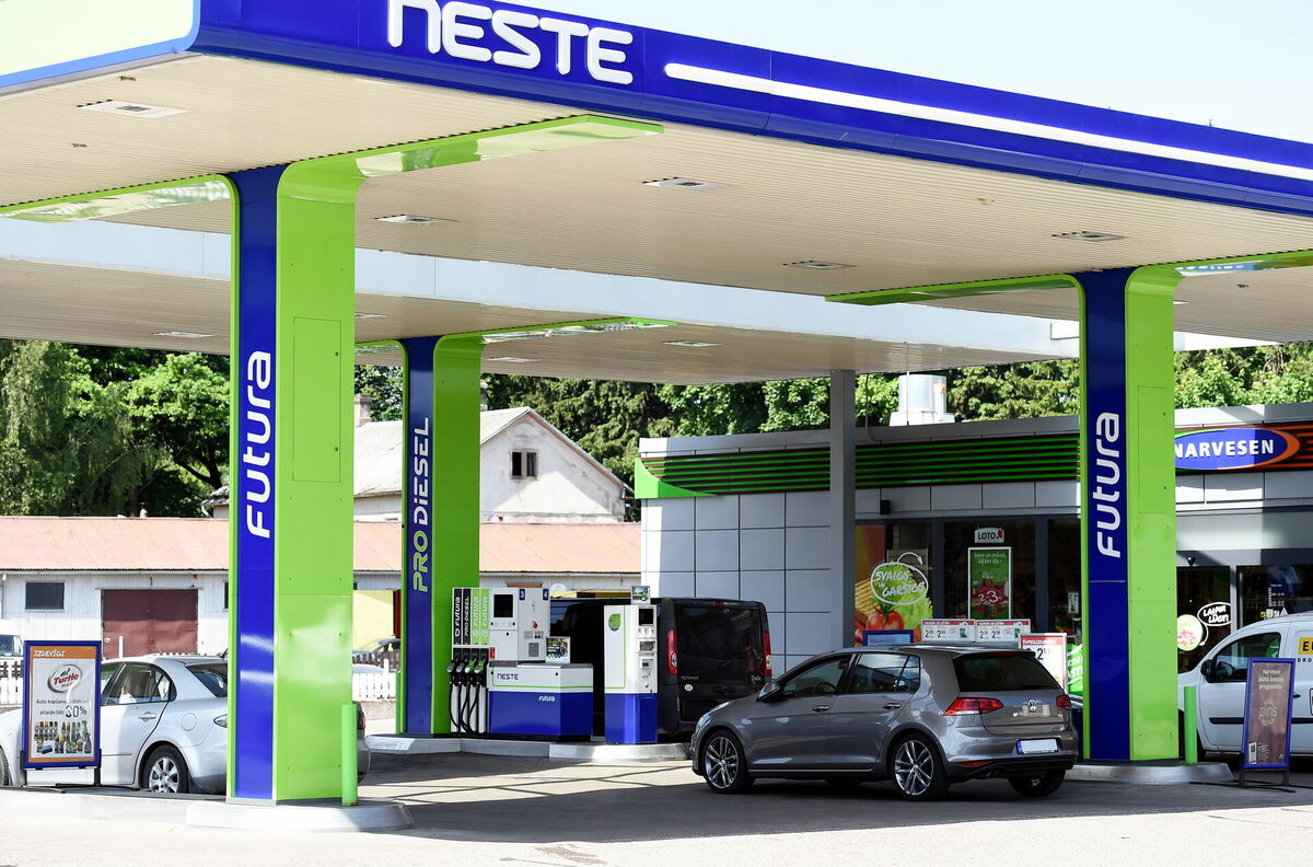 "Neste" degvielas uzpildes stacija Ulmaņa gatvē. Foto: Ieva Leiniša/LETA