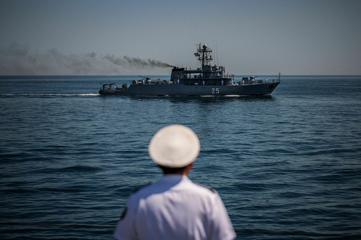 Bulgārijas armijas kuģis. Foto: Dimitar DILKOFF / AFP