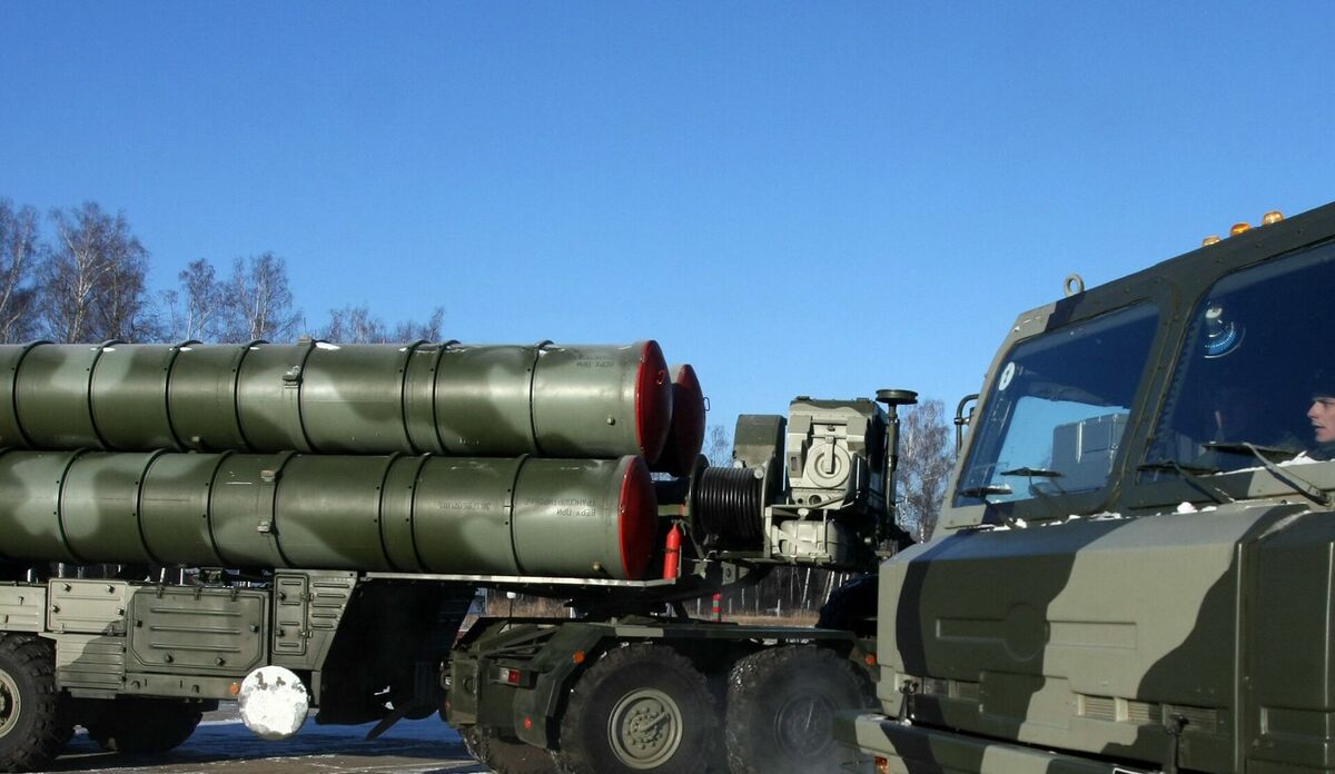Pretgaisa aizsardzības sistēma "Triumf". Foto: AFP PHOTO / ANDREY SMIRNOV