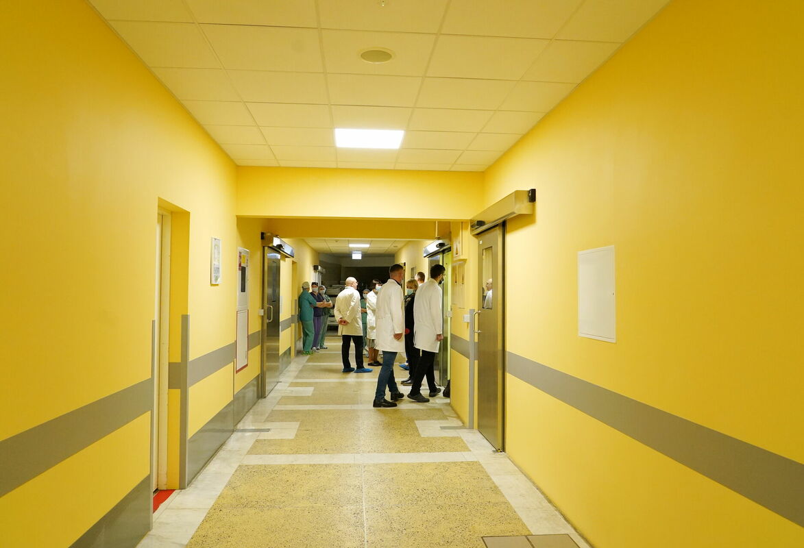 Traumatoloģijas un ortopēdijas slimnīcas telpas. Foto: Paula Čurkste/LETA