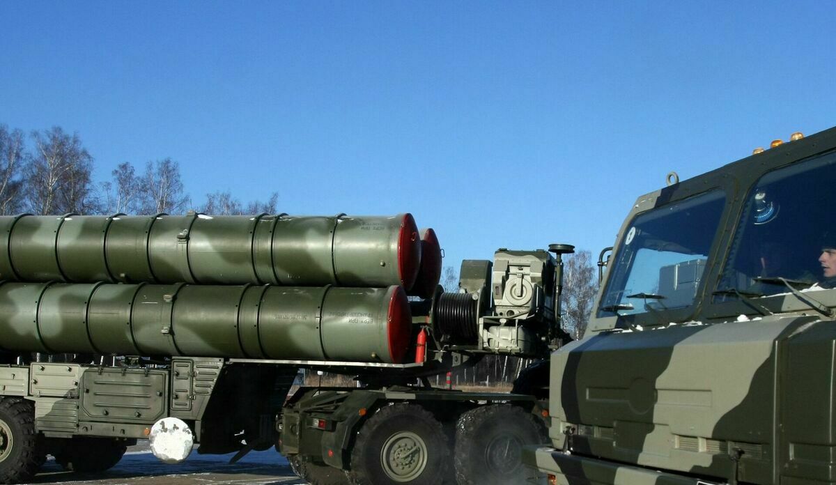 Pretgaisa aizsardzības sistēma "Triumf" Krievijā. Foto: AFP PHOTO / ANDREY SMIRNOV