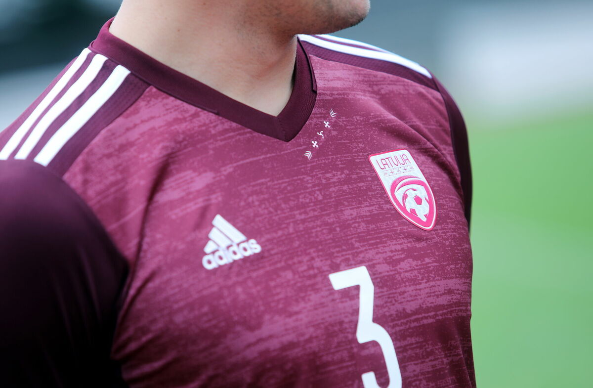 Latvijas futbola izlases forma. Foto: Ieva Leiniša/LETA