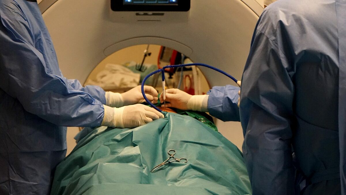 Austrumu slimnīcā pirmo reizi Latvijas vēsturē pacientēm ar nieru vēzi veikta audzēja sasaldēšanas operācija. Foto: Rīgas Austrumu klīniskā universitātes slimnīca