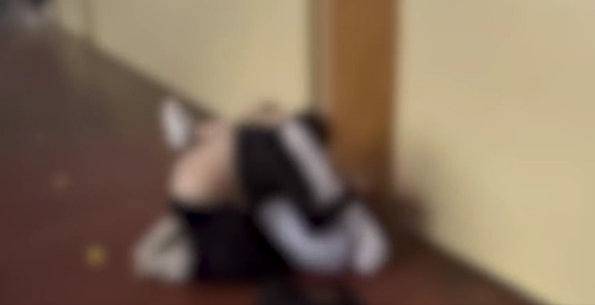 Uzbrukums skolēnam Ķekavas vidusskolā. Ekrānšāviņš no LTV video