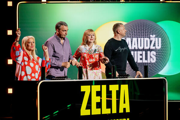 Zelta komanda - Olga Rajecka, Andris Baltacis, Ieva Akuratere un Ralfs Rubenis Foto: 360TV publicitātes foto