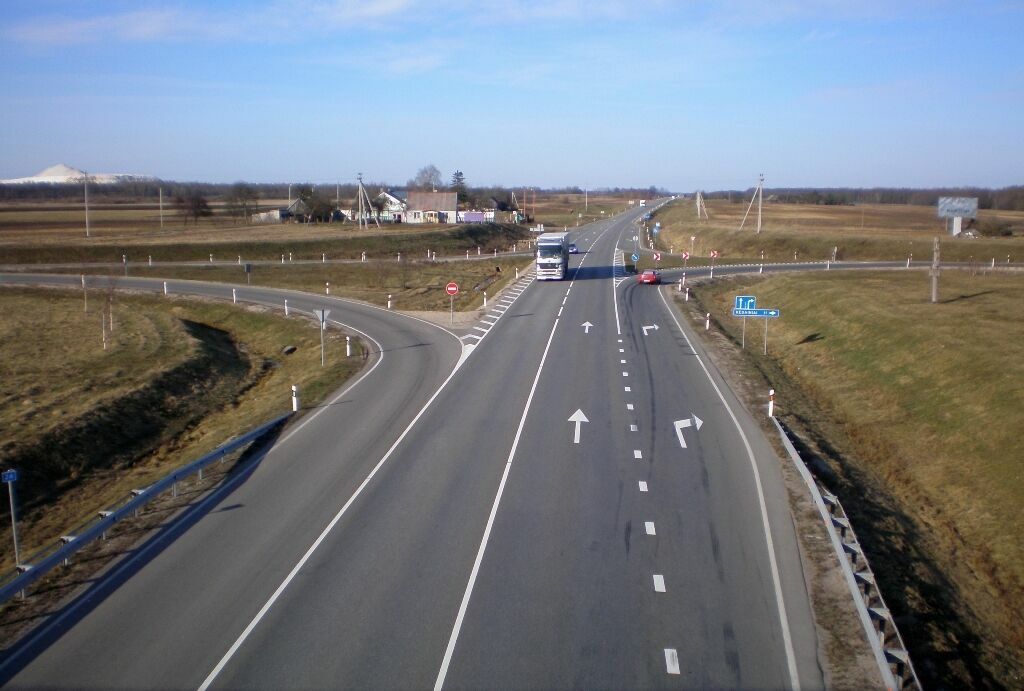 Autoceļš E67 pie Nocjūniem Lietuvā. Foto: Wikipedia