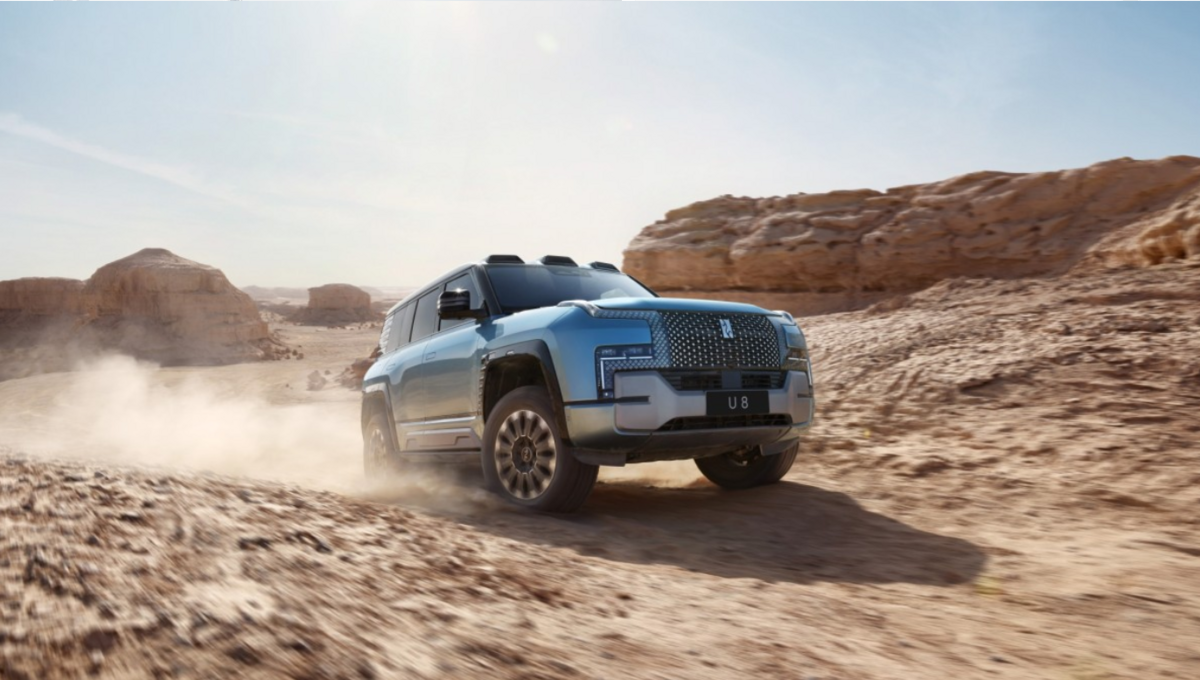 Yangwang U8 17 Foto: Youtube ekrānšāviņš