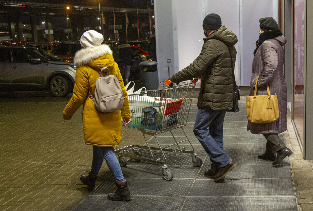 Iepirkšanās, FOTO: LETA © Edijs Pālens