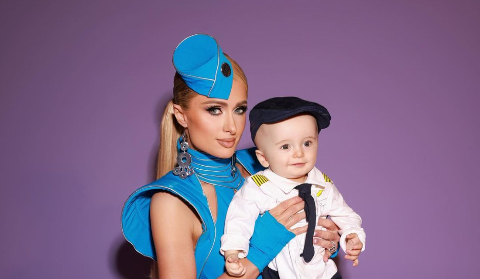 TV personība Parisa Hiltone ar dēlu Fēnisku. Foto: parishilton/Instagram
