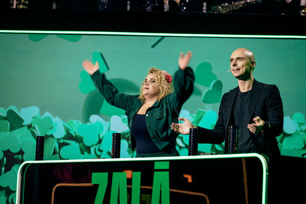 Katrīna Dimanta un Dons muzikālajā lielšovā "Paaudžu duelis" Foto: 360TV / Lauris Vīksne