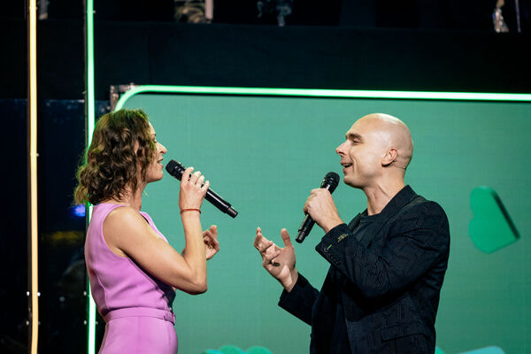 Marija Naumova un Dons muzikālajā lielšovā "Paaudžu duelis" Foto: 360TV
