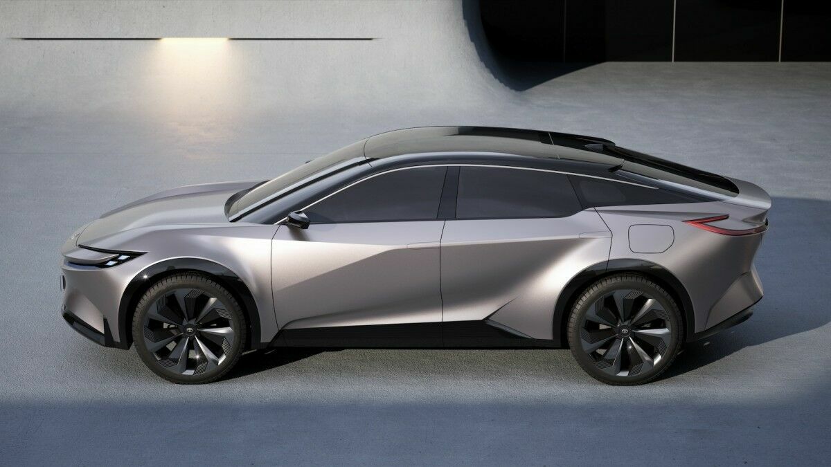 Toyota Unveils Sport Crossover Concept at Kenshiki Forum: A Stylish Addition to the BEV Lineup